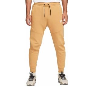 NWT Nike Men’s Sportswear Tech Fleece Joggers